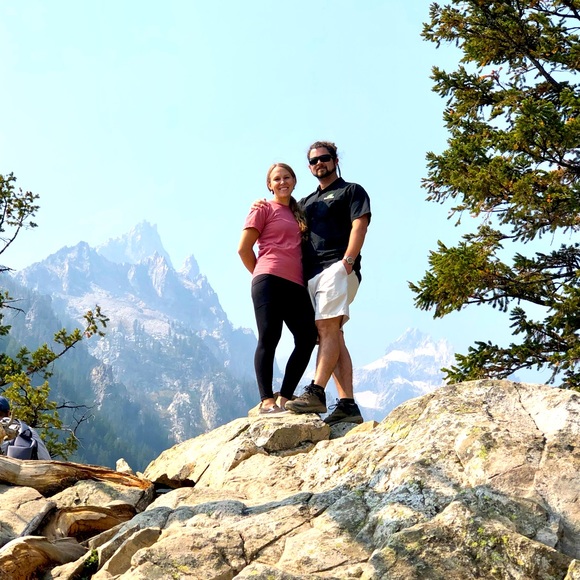 Meet your Posher, Jennifer - Picture 1 of 1